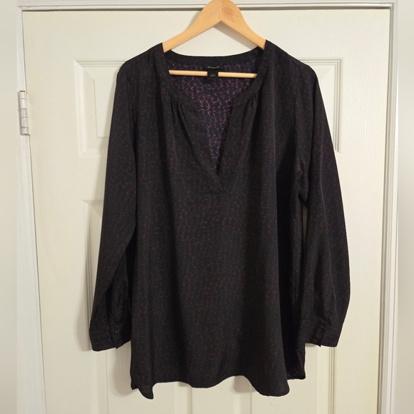 Ann Taylor Black and Purple Patterned Blouse size large - Picture 1 of 9